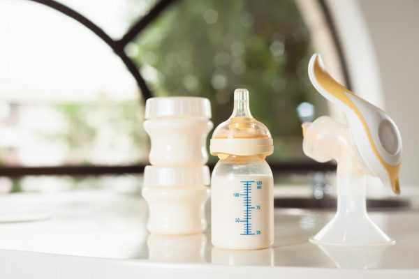 Как уменьшить грудное вскармливание: что делать при гиперлактации1