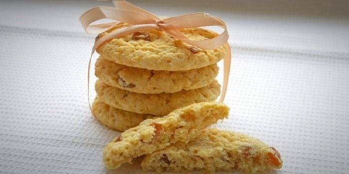 С изюмом и молочной смесью