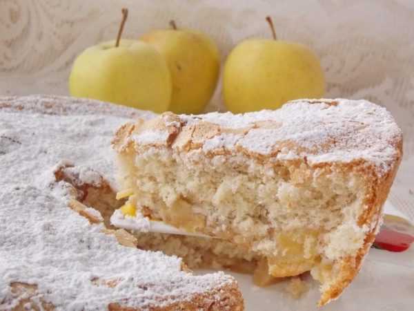 Можно ли кормить грудью яблоками в первый месяц и далее