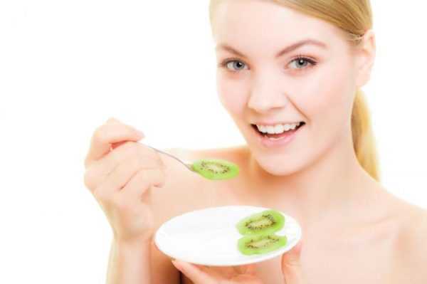 Киви при грудном вскармливании: можно ли кормящей маме в первый месяц и далее