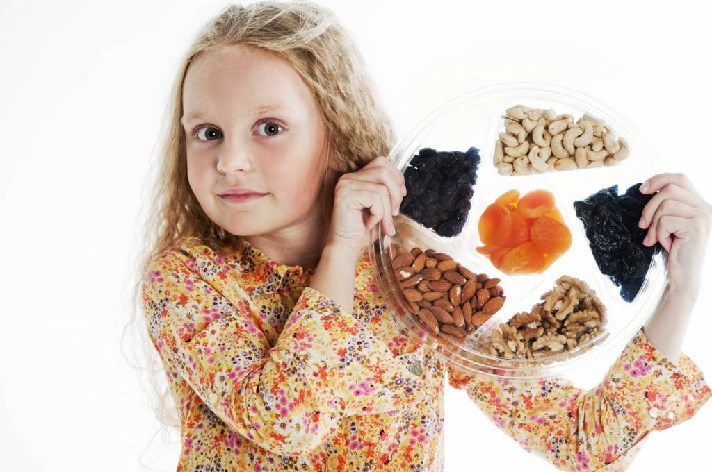 С какого возраста можно давать арахис детям: польза и вред для детей, как проявляется аллергия