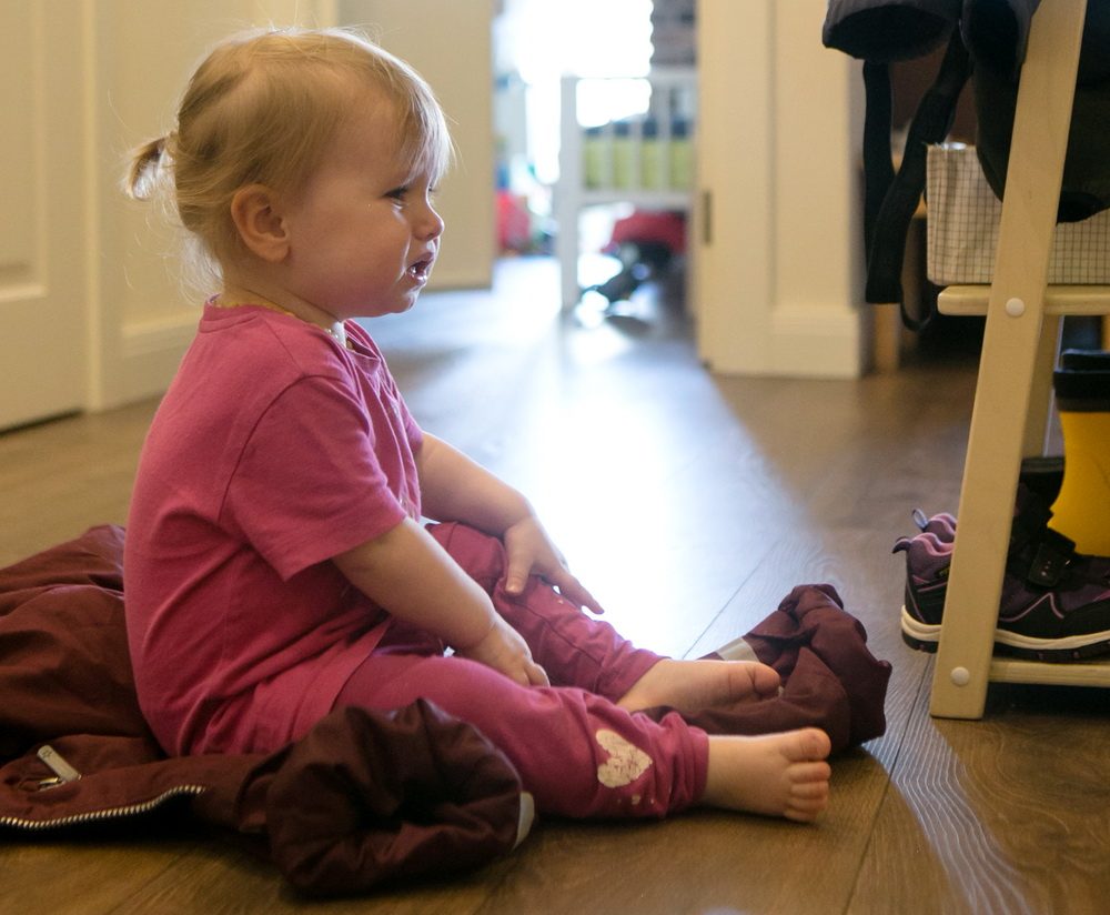 Истерика при одевании