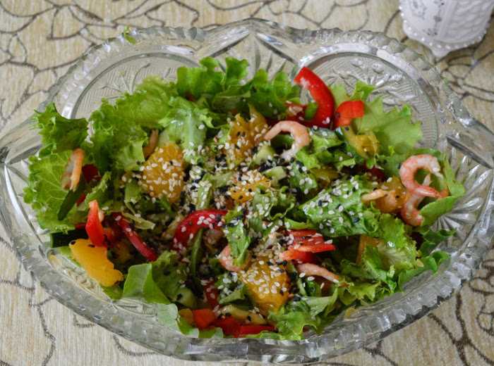 Салат с заправкой из кунжутных семян Заправка из кунжутных семян для салата с креветками