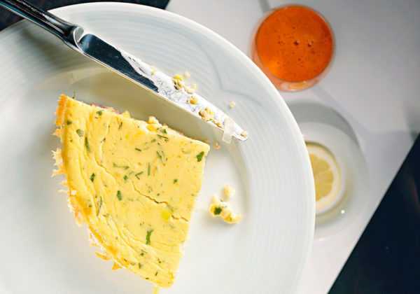 Омлет из перепелиных яиц очень любят дети