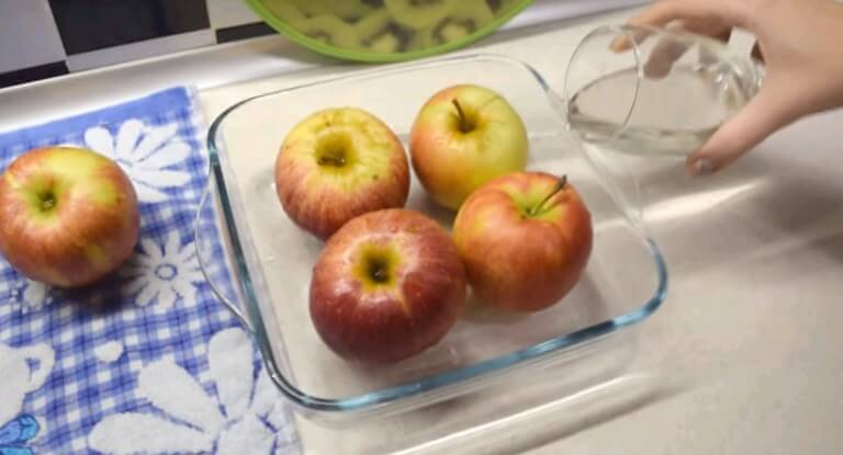 Как запечь яблоки в микроволновке: рецепты с печёными фруктами для детей и взрослых